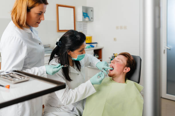 Best Emergency Dental Extractions in Tladega, AL